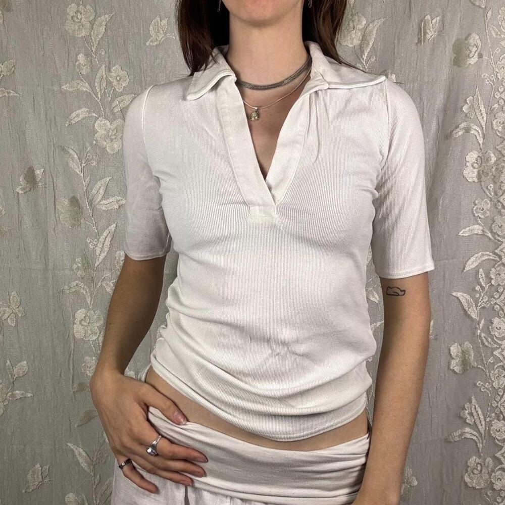 Banana Republic white ribbed short-sleeve polo top with a V-neck collar